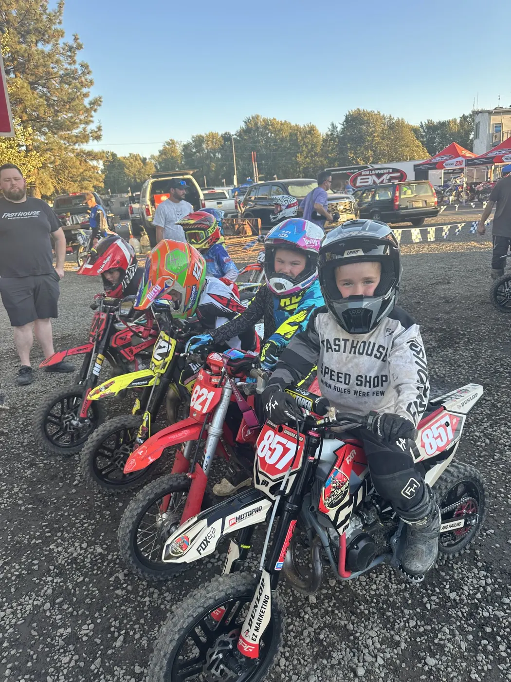 BarBanger Club MX riders at the track