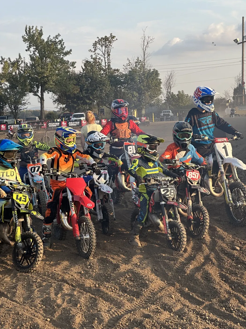 BarBanger Club MX riders at the track